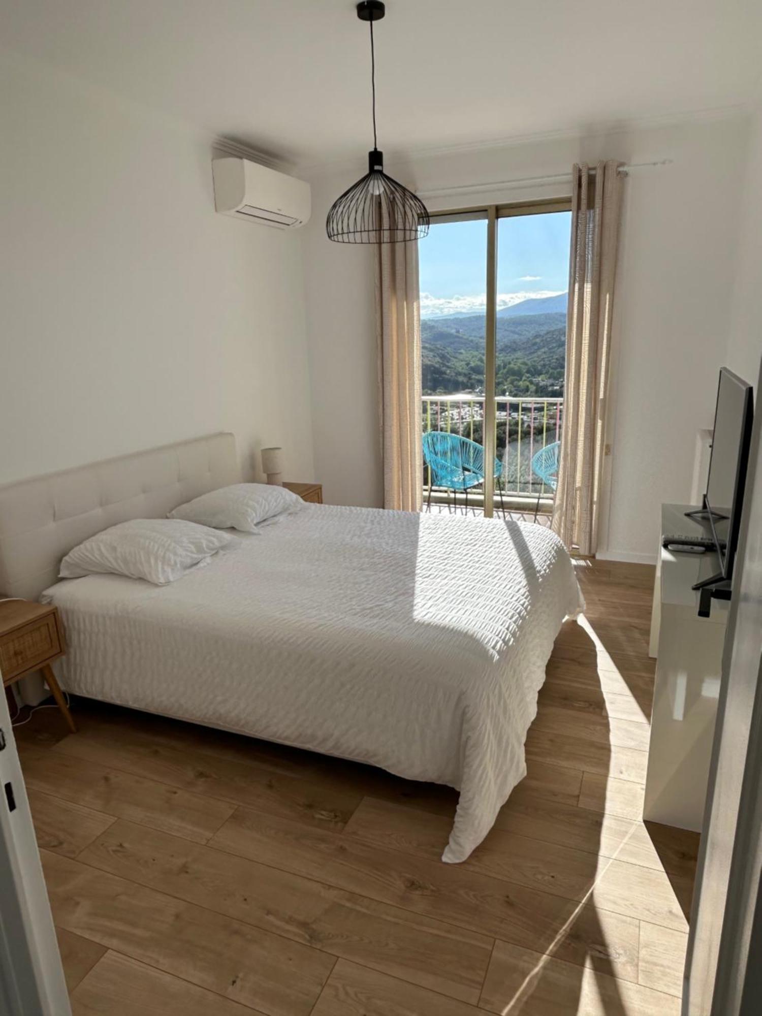 Somptueux Appartement Vue Mer ! Cagnes-sur-Mer Luaran gambar